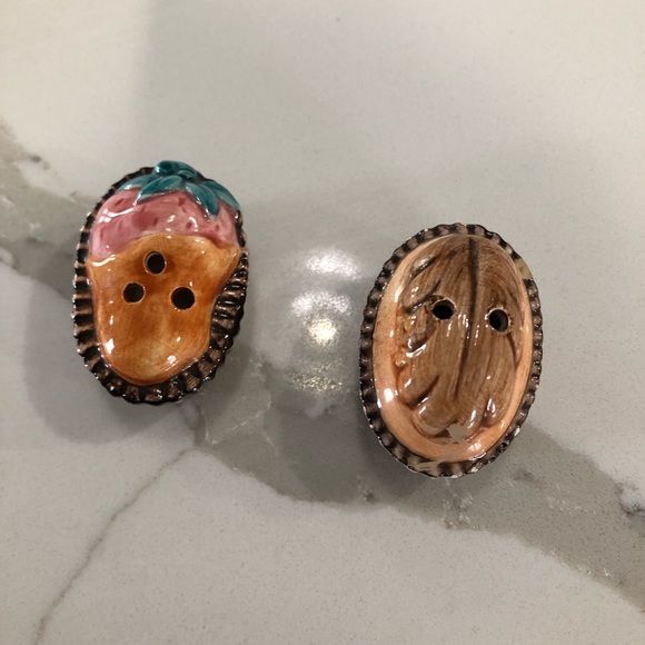 Other - 🩷 3 for $15 🩷 Vintage salt and pepper shakers